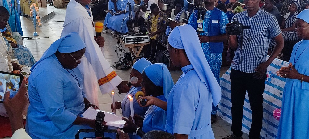 LA VIE CONSACRÉE AU DIOCESE DE KARA ACTION DE GRÂCE ET MÉMOIRE D’UN