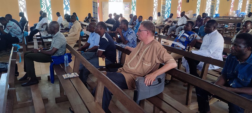 DIOCESE DE KARA FRATERNITE DES PRÊTRES Diocèse De Kara